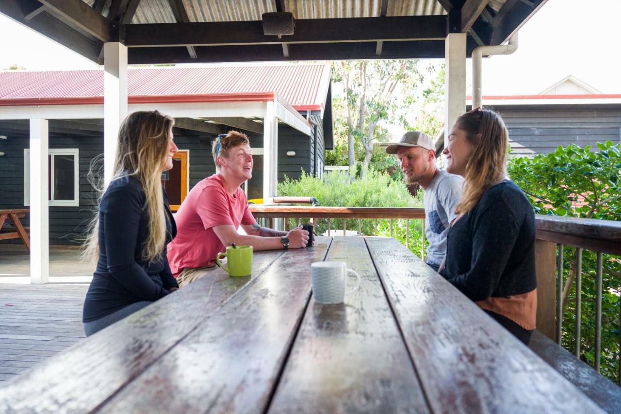 Хостел Margaret River Backpackers Yha Екстер'єр фото